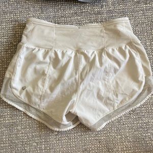 LULULEMON White Size 2 Shorts